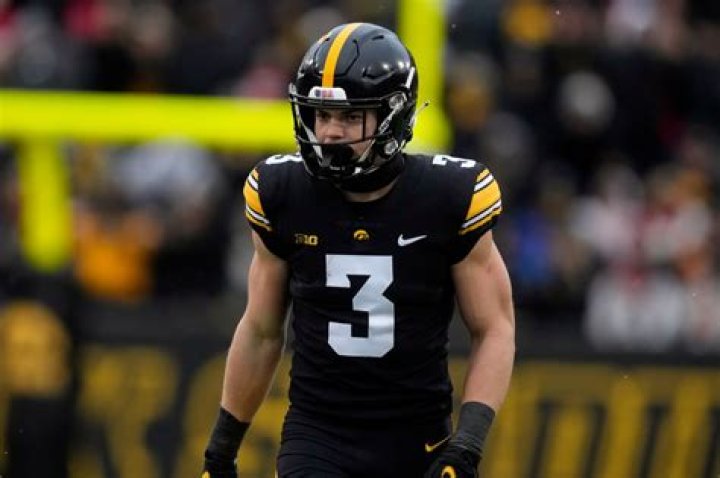Hawkeyes’ Cooper DeJean named to Nagurski Trophy watch list