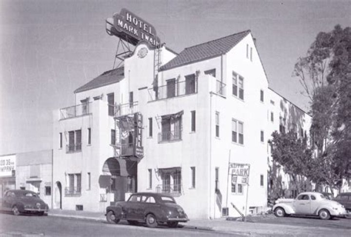 
Hawkins Way Capital, LLC (Santa Monica)
