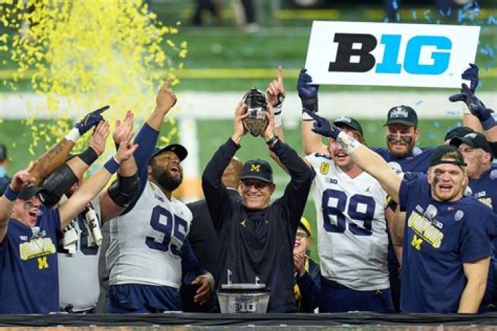 Hawks’ Eye: Experts predict Iowa vs. Michigan in Big Ten championship game