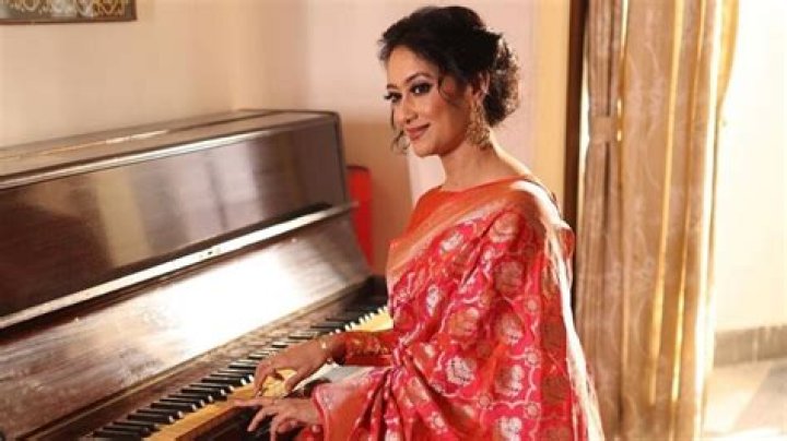 He Marries Kolkata Fashion Entrepreneur