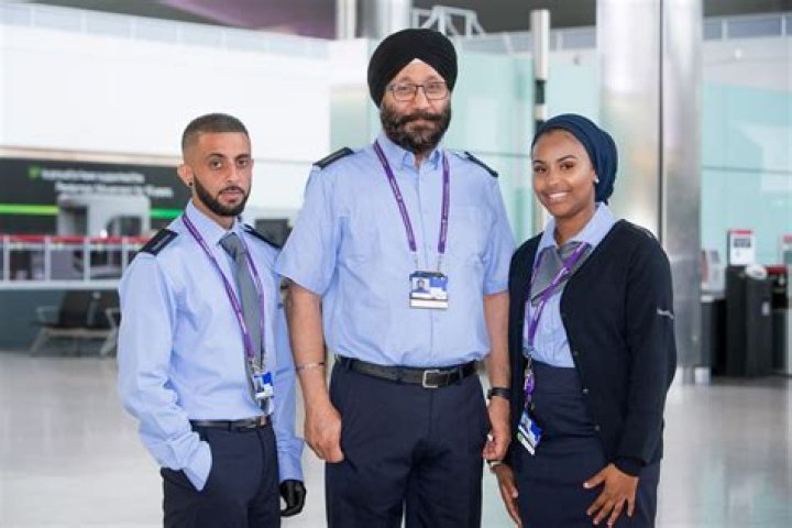 Heathrow security officer Laura Hudson sacked after being caught shacked up with convicted drug crook Emmanuel de Silva