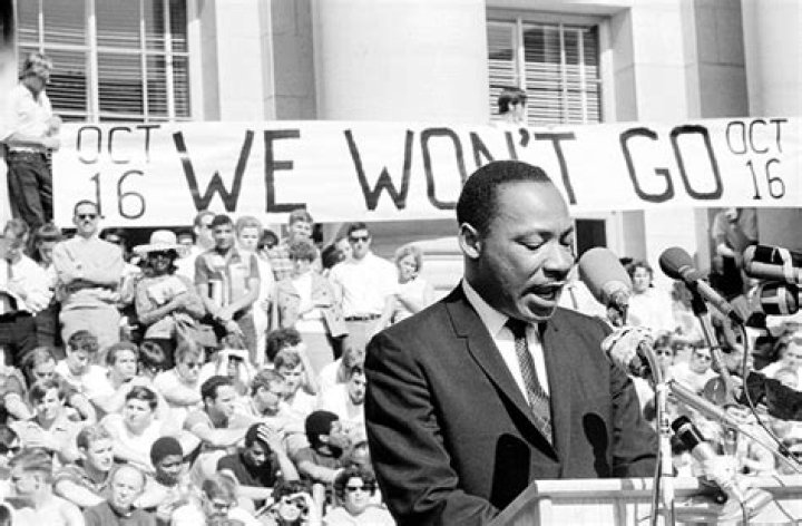 How Martin Luther King Jr. Took Inspiration From Gandhi on Nonviolence