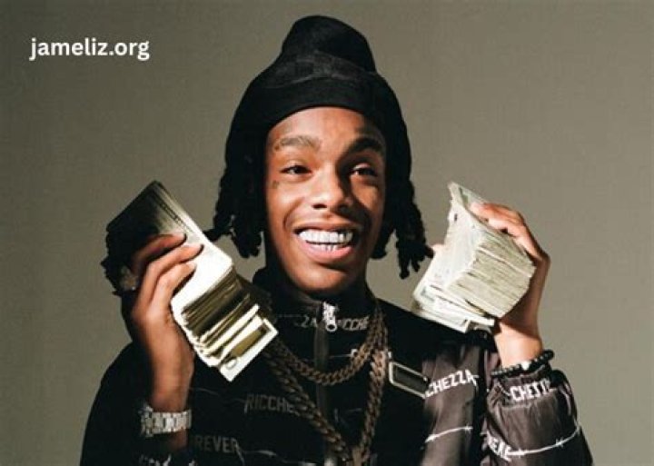 How much does the Rapper Earn?