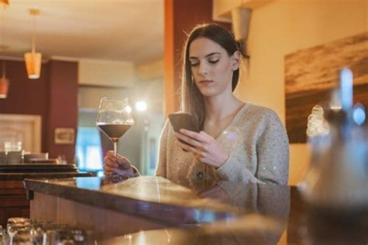 How To Go To A Bar Alone & Not Feel Awkward