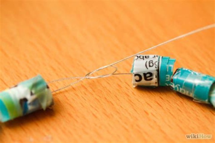 How to make beads out of recycled chip bags