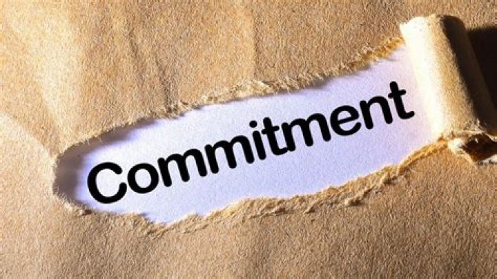 How To Talk About Commitment When You Don't Want To Get Married Yet (Or Maybe Ever)