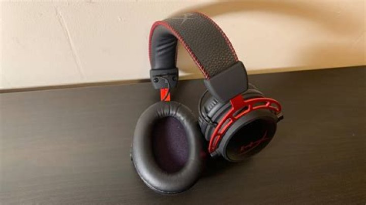 HyperX Cloud Alpha Wireless Gaming Headset Review: Month-Long Superior Sound