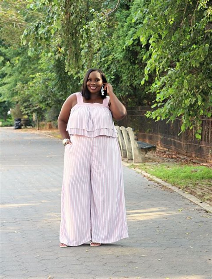 I’m plus size and have found the best £9.99 hack to stop your summer dress riding up when you walk