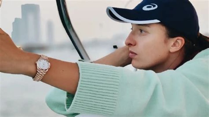 “I value comfort and simplicity in my everyday life,” Iga Swiatek shares thoughts on relationship with Rolex watch