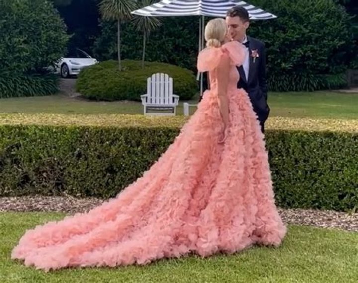 I wore a foofy pink wedding dress - trolls say I looked like a ‘toilet roll cover’ but not everyone can be Blair Waldorf