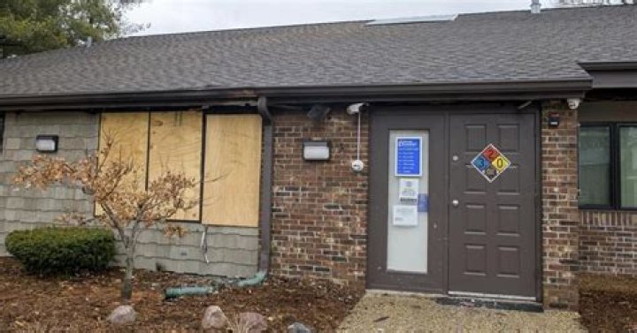 Illinois man pleads guilty in Planned Parenthood clinic fire
