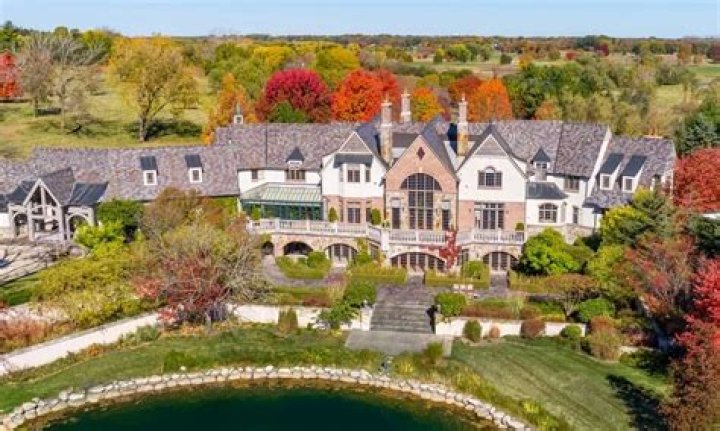 Illinois’ most expensive home occupies 8 lots