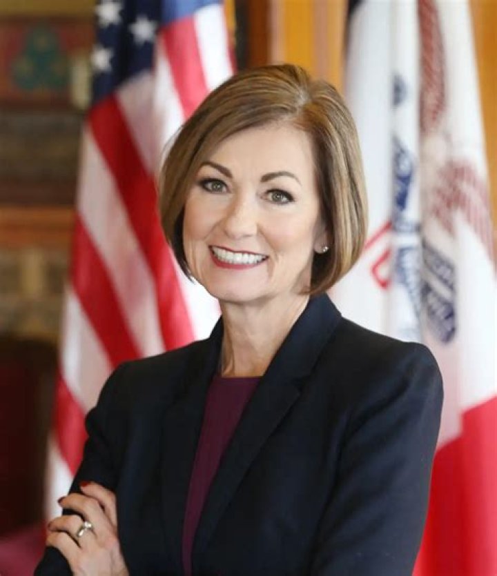 Iowa Governor Kim Reynolds kicks off first ‘Fair Side Chat’ with candidate Larry Elder