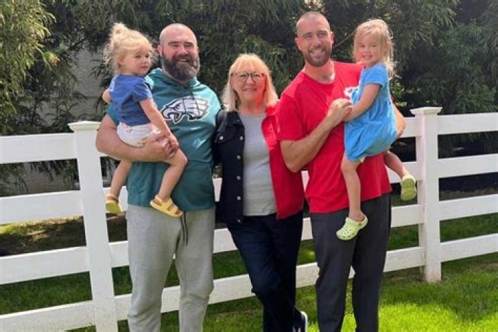 Is Mark Bowe Married? Does He Have Children?