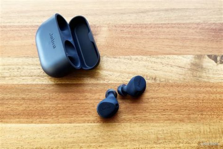 Jabra Elite 8 Active Review: Sporty and Durable