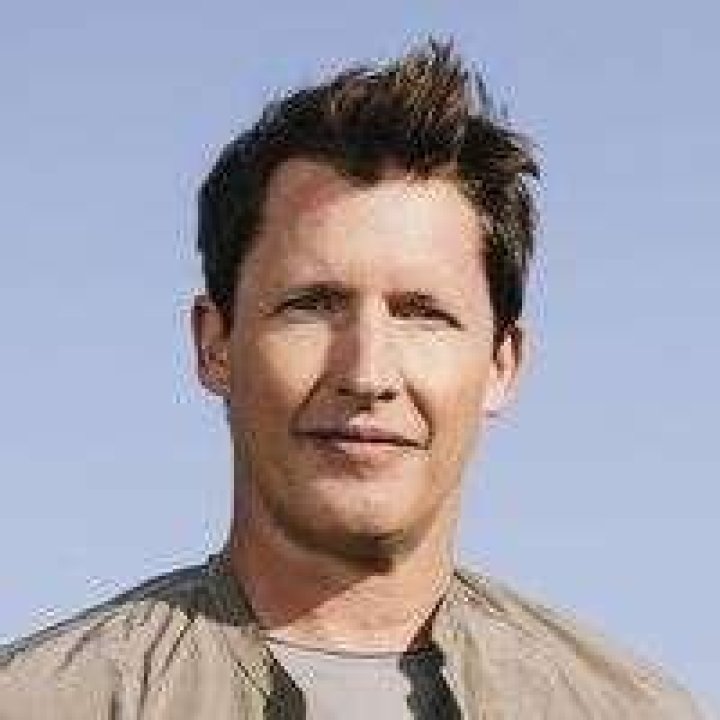 James Blunt Taille: La Stature du Chanteur et Son Influence sur Sa Carrière