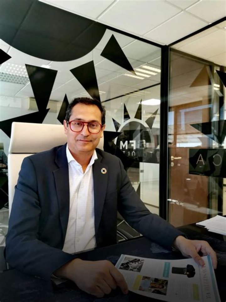 Javier Bustos - Manager profile