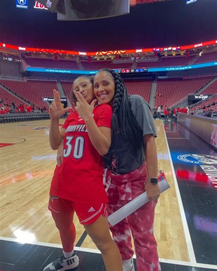 Jayda Curry Parents: Father Gary And Mother Robin Curry
