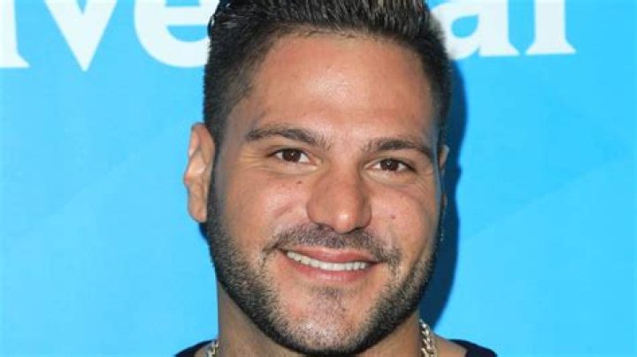 Jersey Shore’s Ronnie Ortiz-Magro spending time with mystery woman