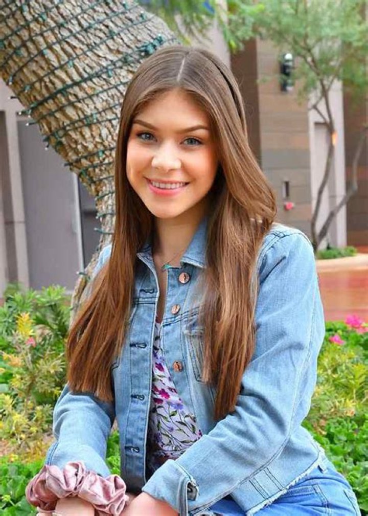 Jess Salgueiro's Age, Height, Boyfriend, Family, Net Worth