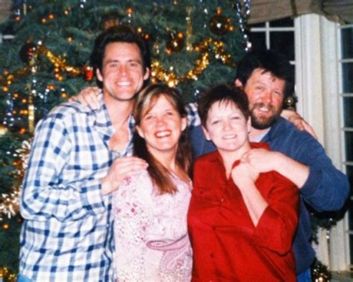 Jim Carrey: Wiki, Bio, Age, Height, Net Worth, Career, Wife, Children