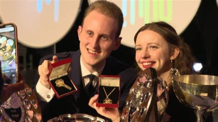 Jimmy Smacks, An e Gay a th' ann? | Wiki/Bio, Net Worth, Girlfriend Trina, Bhidio Viral air a leigeil ma sgaoil, Nàiseantachd, Aois agus Dreuchd
