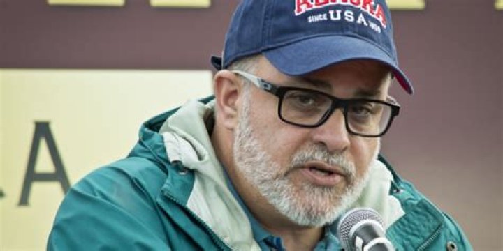 Joey Levin Net Worth (2024) | wallmine
