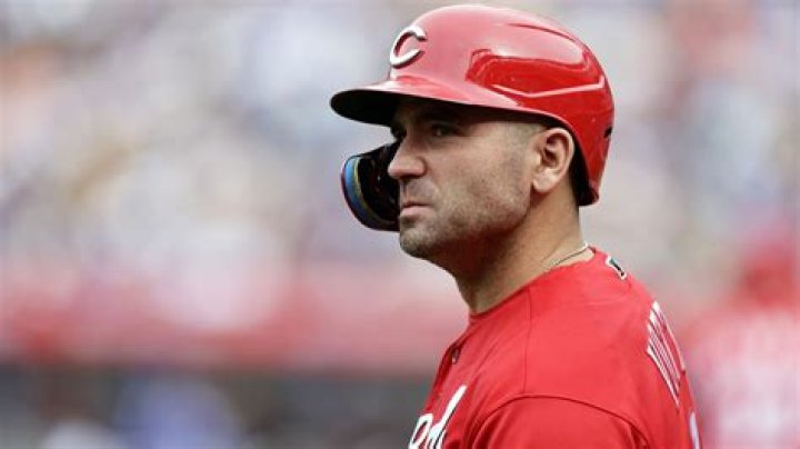 Joey Votto says he has agreed to minor league contract with hometown Toronto Blue Jays