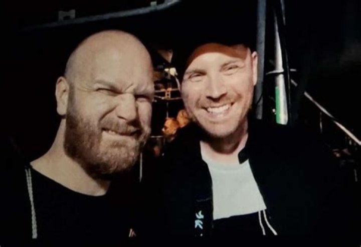 Jonny Buckland (coldplay) age, profile, net worth, wife and more