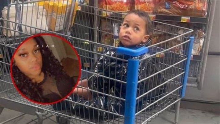 ‘Just Had a Pamper On’: Walmart Employee Says She Was Fired After Shaming Shopper Whose Shivering Toddler Was Underdressed for the Cold