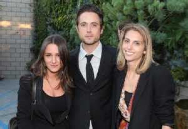 
Justin Chatwin Height, Bio, Net Worth, Wife, Dating & Gay