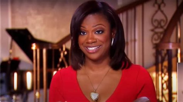Kandi Burruss didn’t know some of her Old Lady Gang staff were hooking up until she saw it on the show