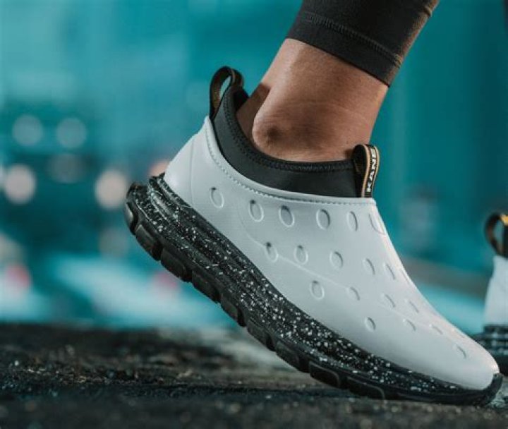 Kane's Revive Shoes Give Cushiony TLC To My Over-Worked Feet