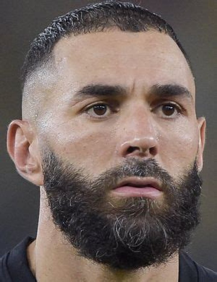 Karim Benzema - Squad number history