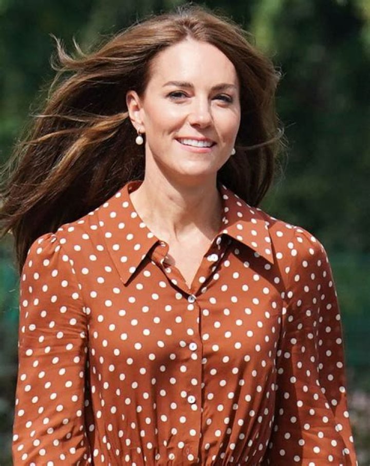Kate & Pippa Middleton Wore The Same Polka Dot Dress, Pulling The Ultimate Twinning Move