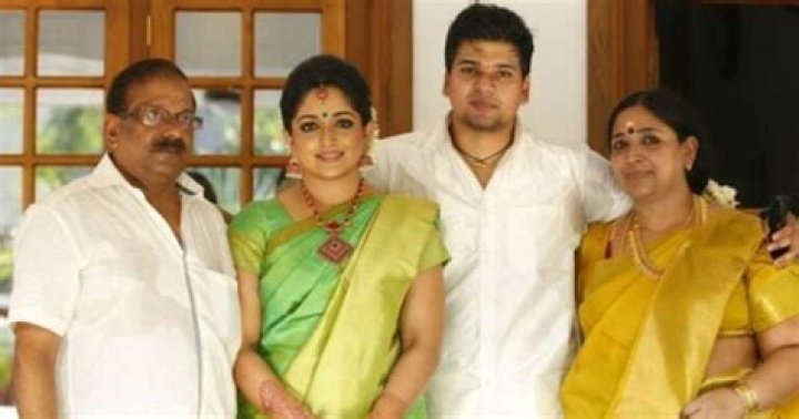 Kavya Madhavan Wiki, Age, Husband, Family, Children, Biography & More