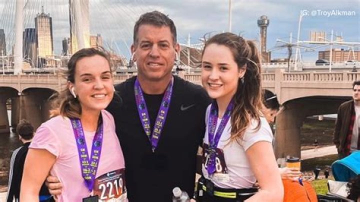 Kenneth and Charlyn Aikman: Troy Aikman’s Parents