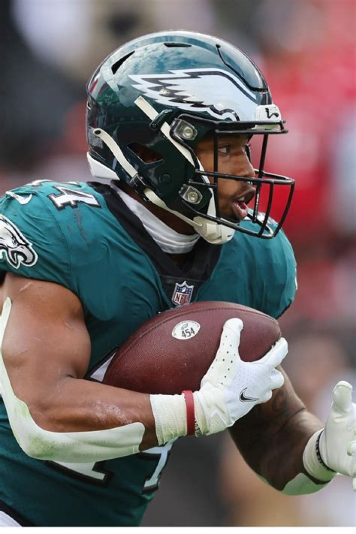 Kenneth Gainwell [2023 Update] : Stat & Draft Pick
