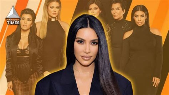 Kim Kardashian fans think she looks like BATMAN with big sunglasses and black catsuit at People's Choice Awards