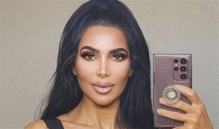 Kim Kardashian lookalike who splashed out £140k on surgery to look like her idol copies her naked desert photoshoot