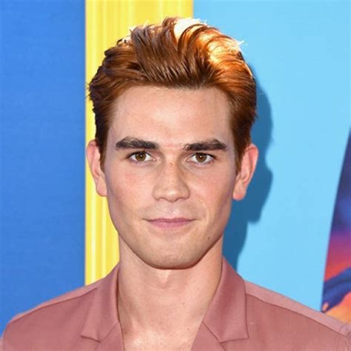 KJ Apa - Age, Movies & Facts
