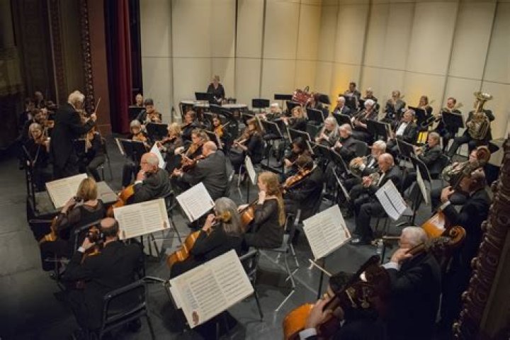 Knox-Galesburg Symphony composes historic next movement