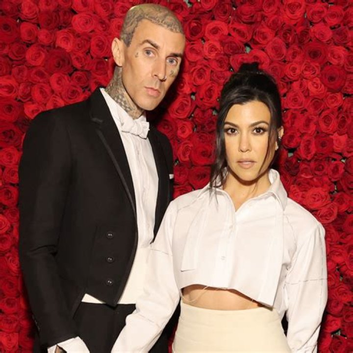 Kourtney Kardashian took her fans ‘back to the 90s’ with her latest post