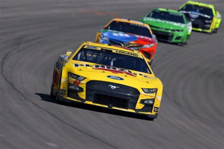 Kurt Busch teams up with Richard Rawlings for ’72 Pantera build to race Joey Logano on Fast N’ Loud