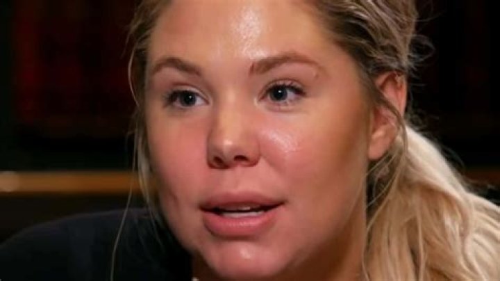 Latest candid shots of Kail Lowry have Teen Mom 2 viewers debating if she’s pregnant again