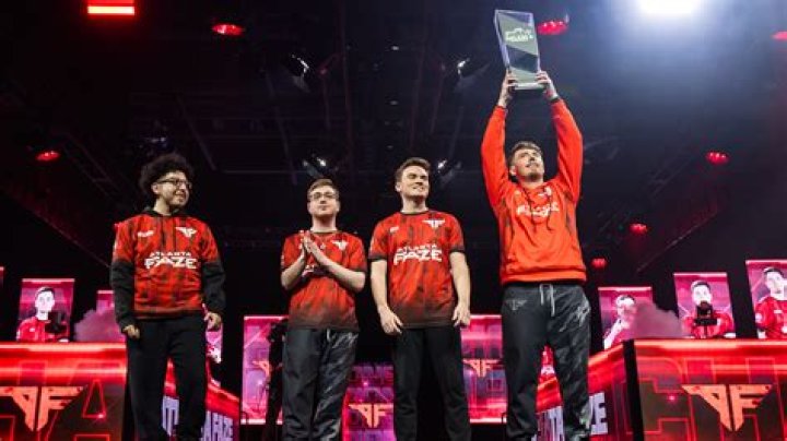 Lee Trink’s Net Worth – How Rich Is Faze Clan’s CEO?