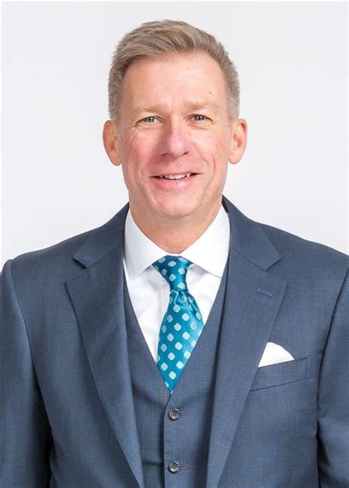 
Leo Denault
Net Worth
