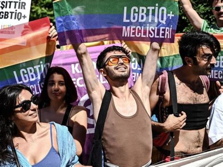 LGBTQ+ People in Istanbul Defied a City-Wide Ban to Celebrate Pride