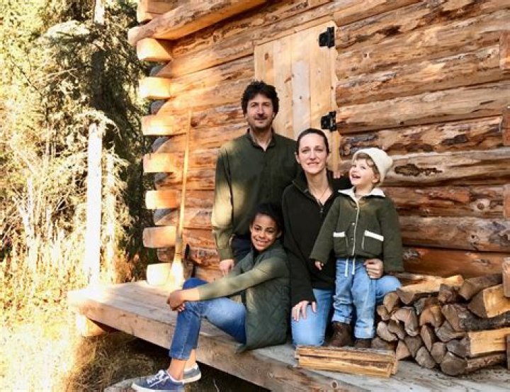 Life Below Zero Glenn Villeneuve : Wife Trisha Kazan, Zera, Wolves and Net worth