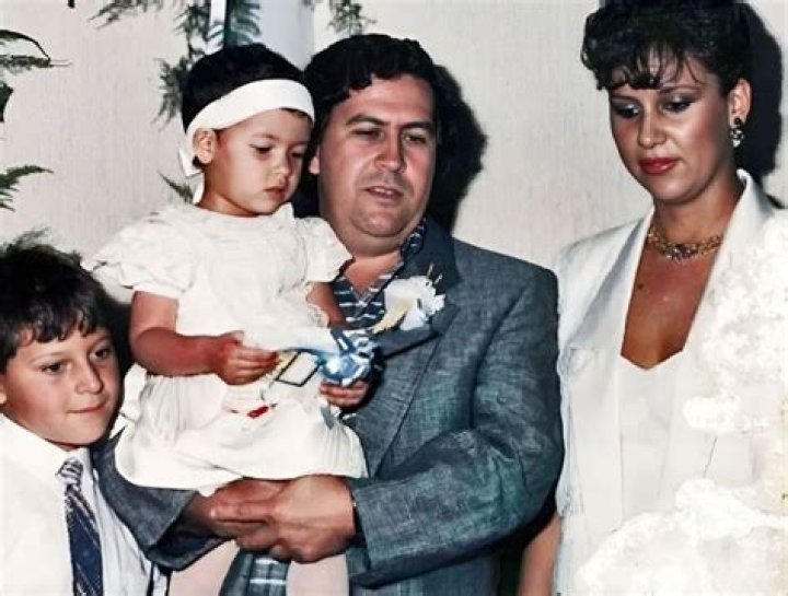 Life story! Manuela Escobar-daughter of notorious drug kingpin Pablo Escobar! – Married Biography